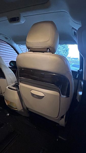 Mercedes-Benz Třídy V (2023) 300 Exclusive L 4M AIR LEDNICE - fotka 31 z 44