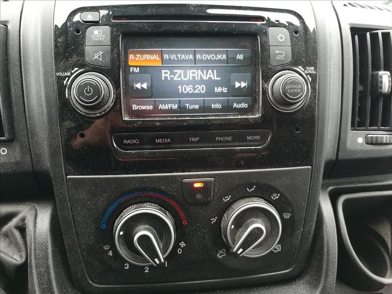 Citroën Jumper 2,0 HDi 1.maj. L2H2 servis kní - fotka 12 z 19