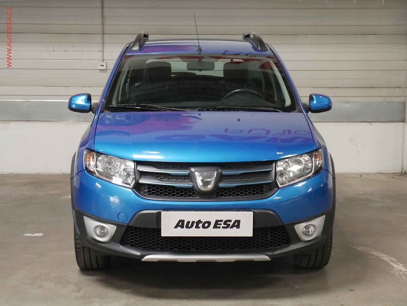 Dacia Sandero (2013) 1.0TCe, 2.maj,ČR, AC, tempo - fotka 2 z 16