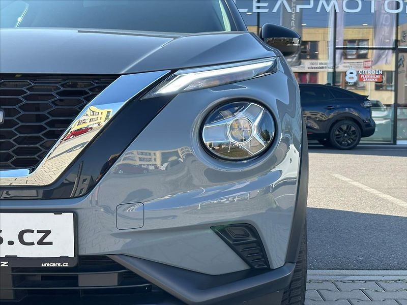 Nissan Juke 1,0 DIG-T  Acenta 6MT CZ - fotka 9 z 25
