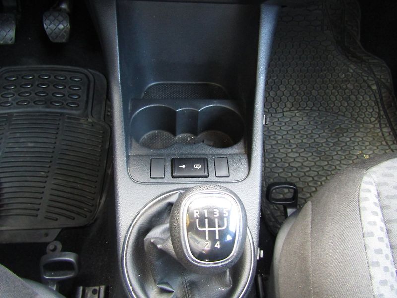 Škoda Fabia (2014) 1.4 16V 63kW TOP QUALITY - fotka 33 z 37