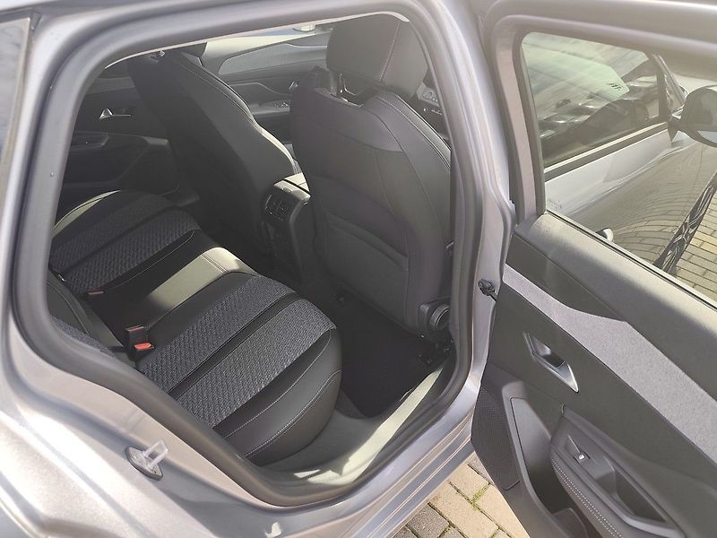 Peugeot 308 (2026) SW ALLURE Hybrid 145 e-DCS6 - fotka 15 z 15