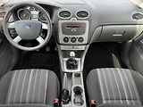 Ford Focus (2011) 1.6 TDCi, AC, STK3/28 - náhled 8