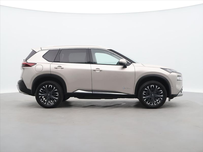 Nissan X-Trail 1,5 e-Power 4WD Tekna CZ 1.Maj - fotka 8 z 35