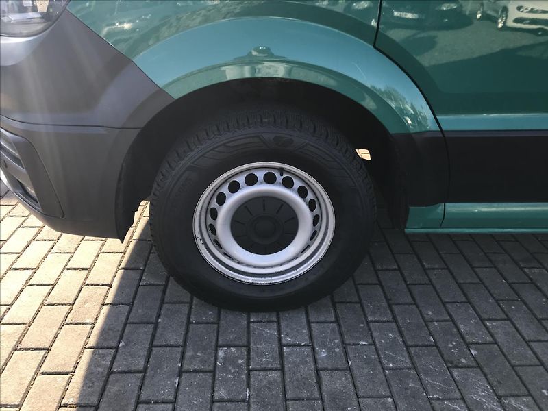 Volkswagen Crafter 2,0 - fotka 14 z 14