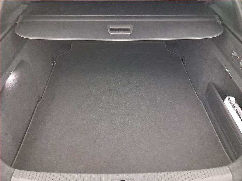 Volkswagen Arteon (2021) R-line 2.0 TDI - fotka 14 z 19