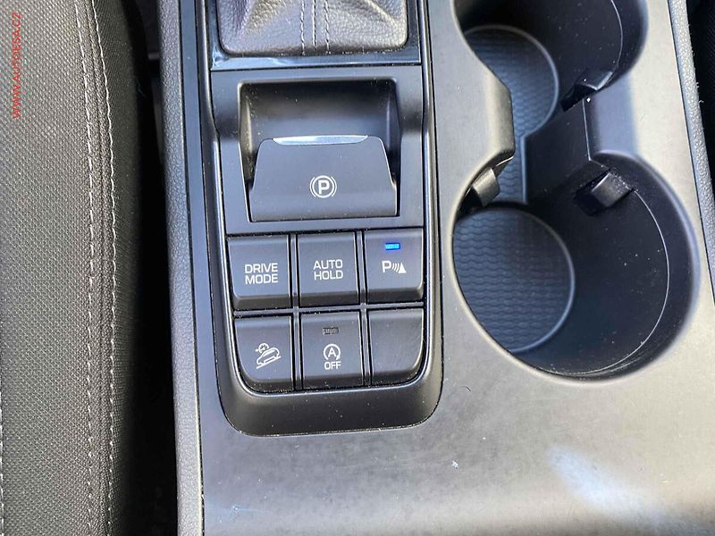 Hyundai Tucson (2019) 1.6 CRDi, AT, panor, navi - fotka 19 z 19