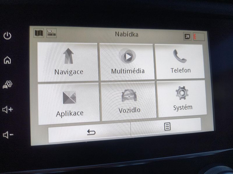Renault Kadjar (2019) 1.3 TCE AT/NAVI/LED/PDC/KAMERA - fotka 57 z 66