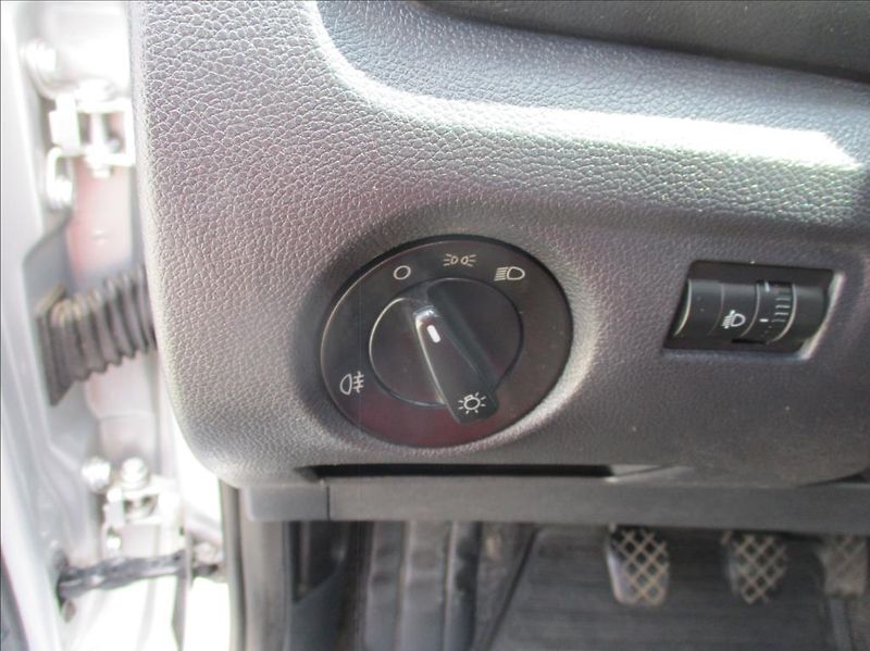 Škoda Fabia 1,4 i 16v, klimatizace, - fotka 19 z 26