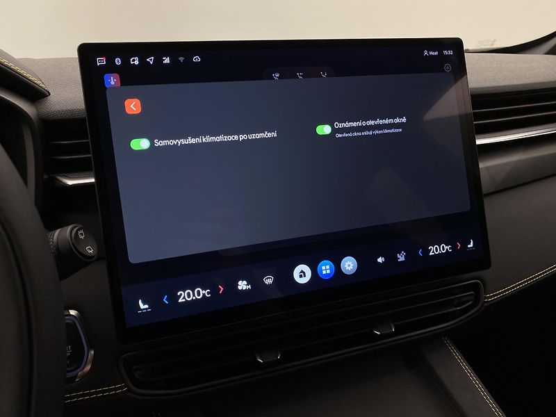 Lynk & Co 01 (2025) 01 CORE PHEV - fotka 40 z 90