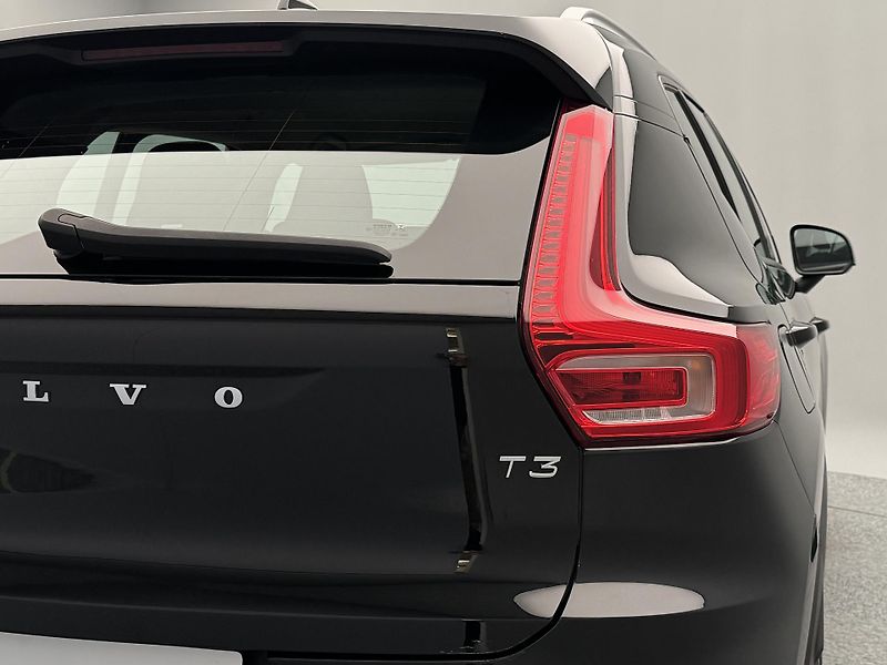 Volvo XC40 T3 MOMENTUM CZ 1.maj - fotka 16 z 31