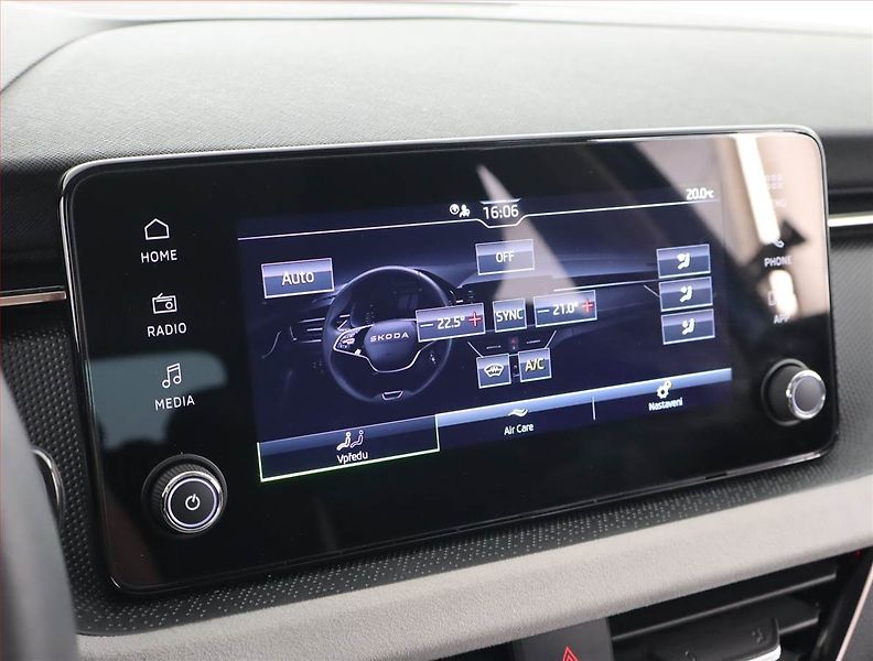 Škoda Scala (2025) Top Selection 1.0 TSI - fotka 21 z 24