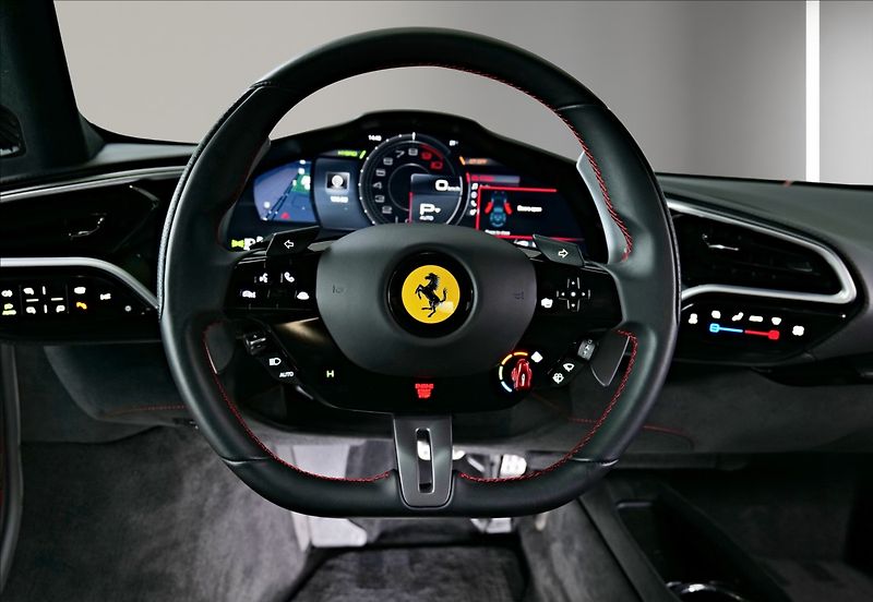 Ferrari 296 GTB ADAS / LIFT / CZ - fotka 14 z 21