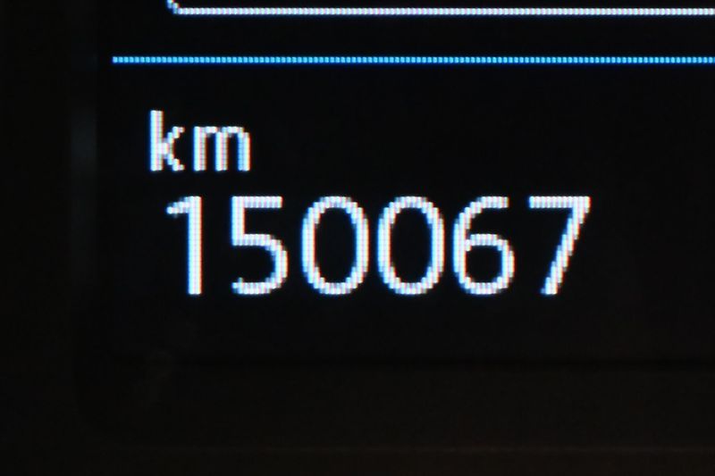 Volkswagen Passat 2,0 TDI 110kW DSG Business Zár - fotka 17 z 32