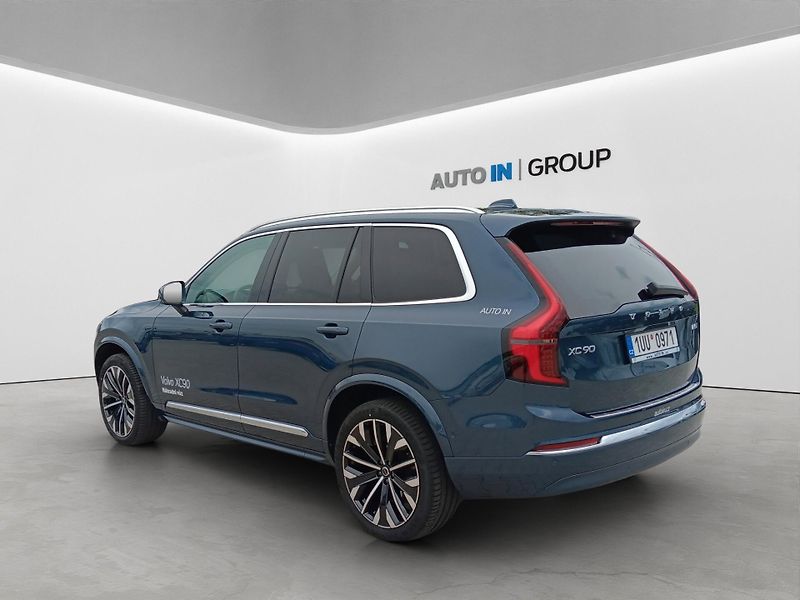 Volvo XC90 (2025) B5 ULTRA BRIGHT - fotka 4 z 20