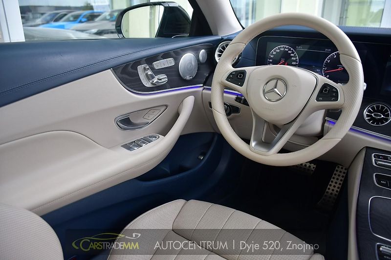 Mercedes-Benz Třídy E 400 4MATIC AMG ACC ČR HUD - fotka 18 z 53