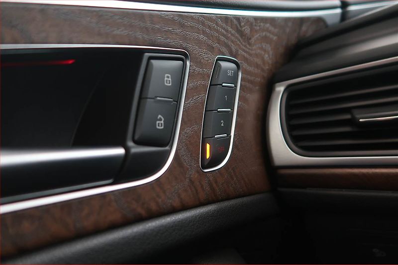Audi A6 (2012) 3.0 TDI, 4X4, Automat, Navi - fotka 16 z 18