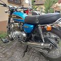 Pětistovka Honda byla ve srovnání s dalšími motycykly v koloně v podstatě mladice.