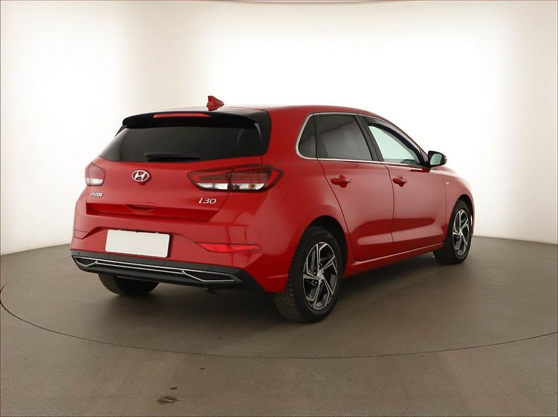 Hyundai i30 (2021) 1.5 T-GDI MHEV, Serv.kniha - fotka 5 z 15