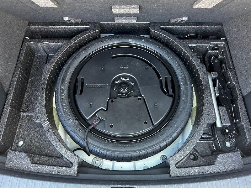 Škoda Karoq (2023) 2.0 TDI 110kW 4x4 DSG Sportlin - fotka 32 z 35