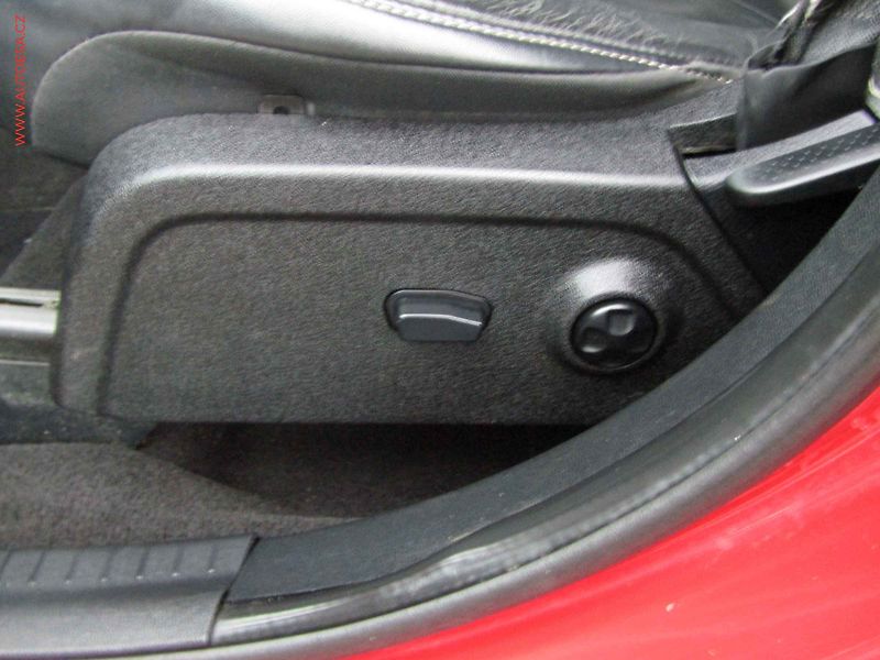 Fiat Freemont (2014) 2.0 Multijet 4x4, 7míst, AT - fotka 20 z 22