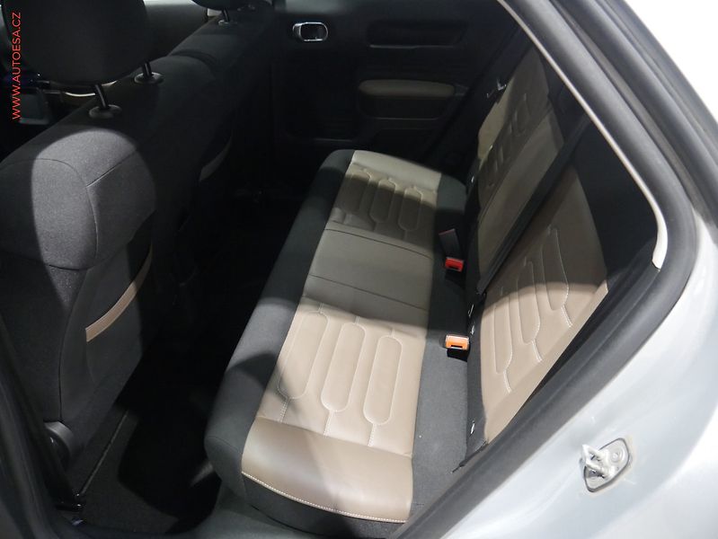 Citroën C4 Cactus (2016) 1.2PT, ČR, Panorama - fotka 10 z 17