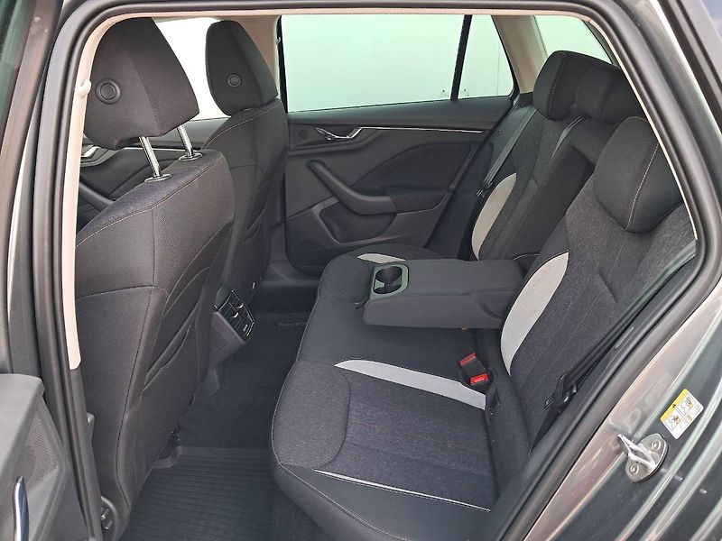Škoda Kamiq (2026) Top Selection 1.0 TSI / 85 kW - fotka 22 z 27