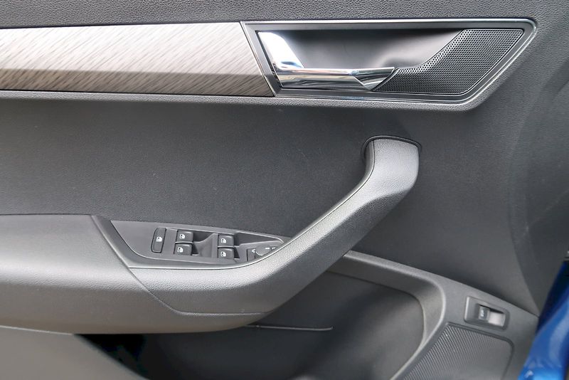 Škoda Karoq (2025) Selection 1,5 TSi / 110 kW DSG - fotka 17 z 32