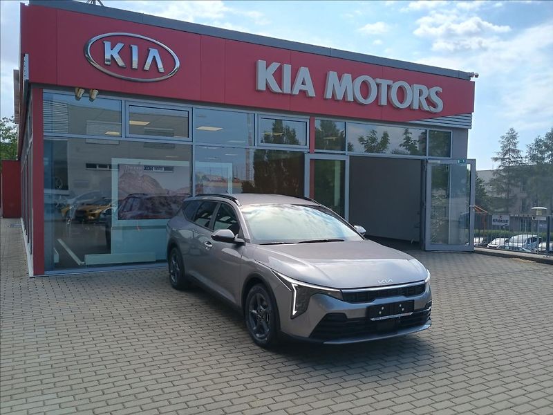Kia K4 Sportswagon (2026) 1.6 T-GDi GPF 7DCT EXCLUSIVE 1 - fotka 1 z 7
