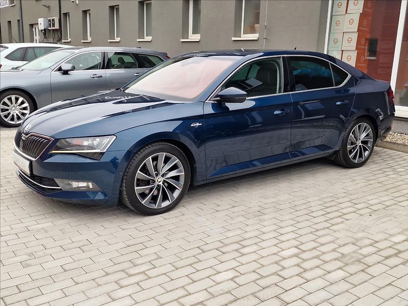 Škoda Superb 2.0TDI 140kW L&K 4x4 DSG, ČR - fotka 6 z 50