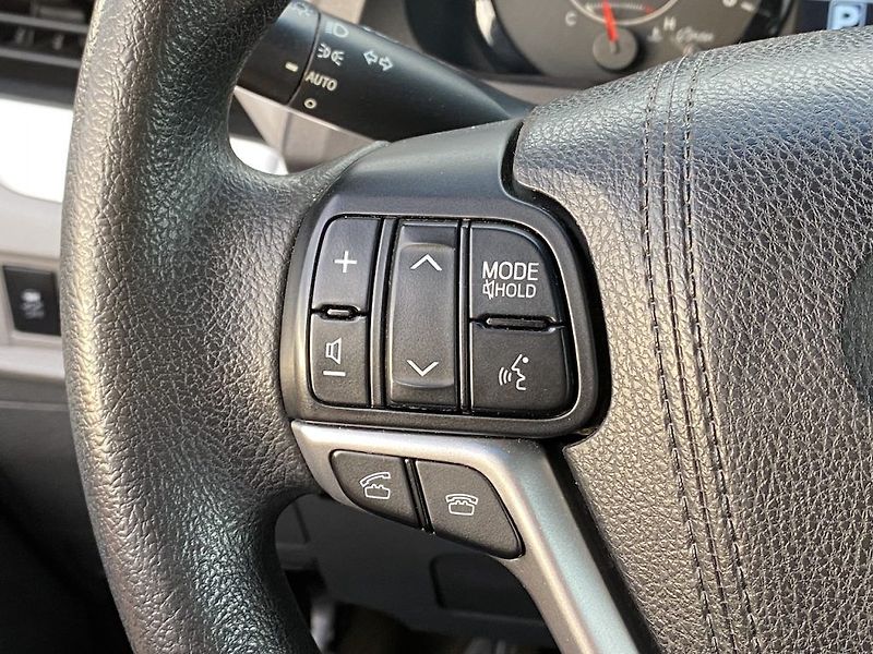 Toyota Sienna 3.5i V6, automat, 4x4, STK - fotka 20 z 28