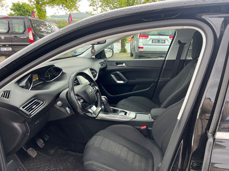 Peugeot 308 1.6 HDI - fotka 4 z 14