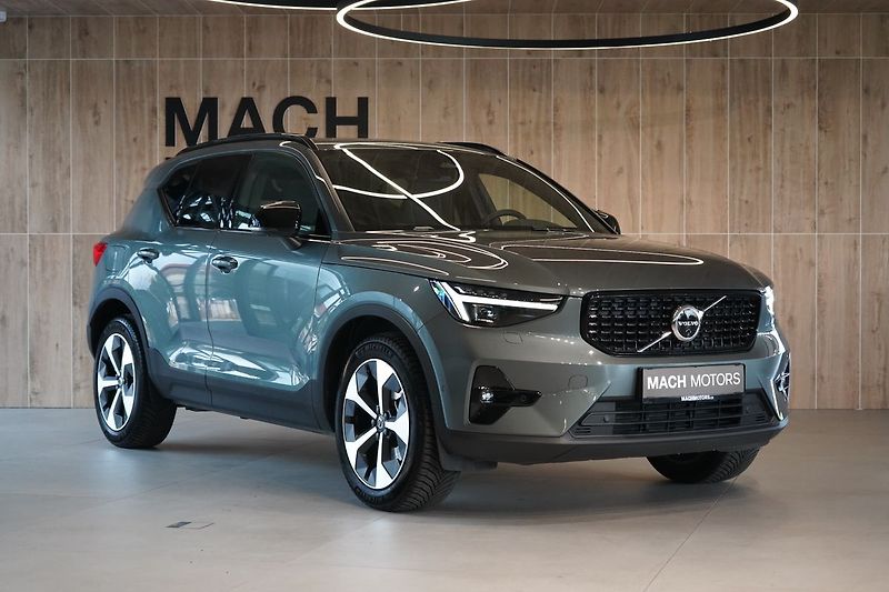 Volvo XC40 B4 PLUS Dark, 360°, LED Pixel - fotka 4 z 42