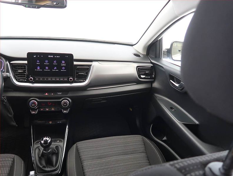 Kia Stonic (2024) 1.2 DPI, ČR,1.maj, Serv.kniha - fotka 8 z 22