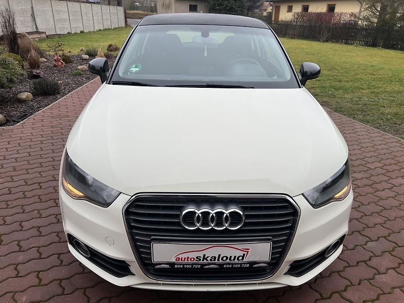 Audi A1 1.2TFSI 63KW,KůŽE,NAVI,2xALU - fotka 2 z 42