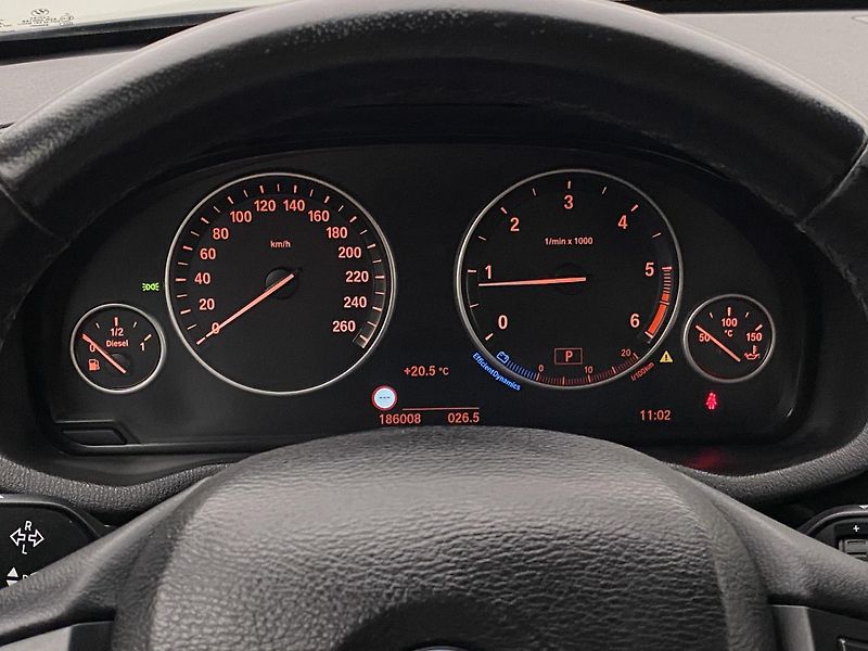 BMW X3 XDRIVE 20d AUT  - fotka 25 z 56