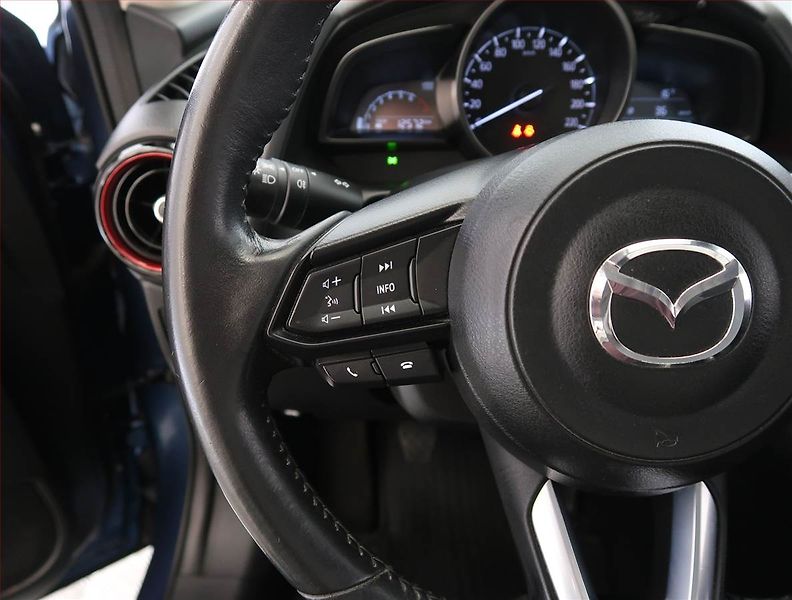 Mazda CX-3 (2017) 2.0 Skyactiv-G, Serv.kniha - fotka 17 z 19