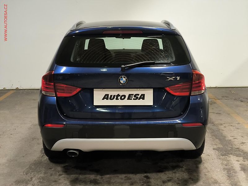 BMW X1 (2011) 2.0 D sDrive, Bixen, TZ - fotka 5 z 16