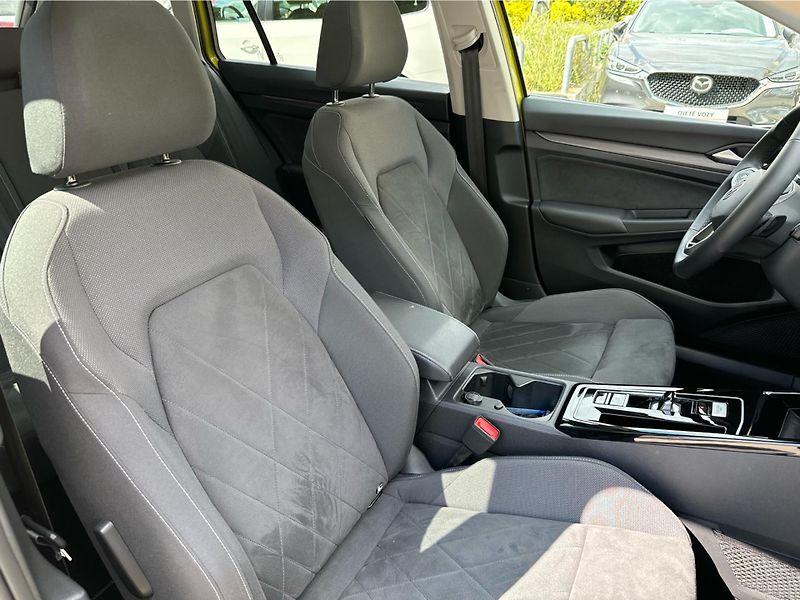 Volkswagen Golf Style 2.0 TDI 110 kW DSG Varia - fotka 21 z 25