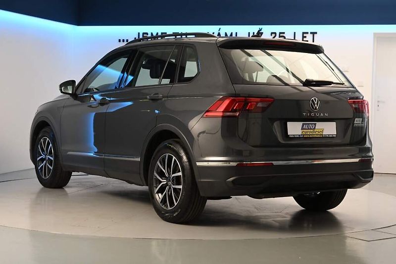 Volkswagen Tiguan (2022) 2.0 DSG LED ACC Kamera Tažné T - fotka 7 z 28