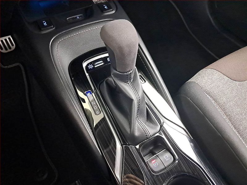 Toyota Corolla (2020) Trek 1.8 Hybrid - fotka 13 z 16