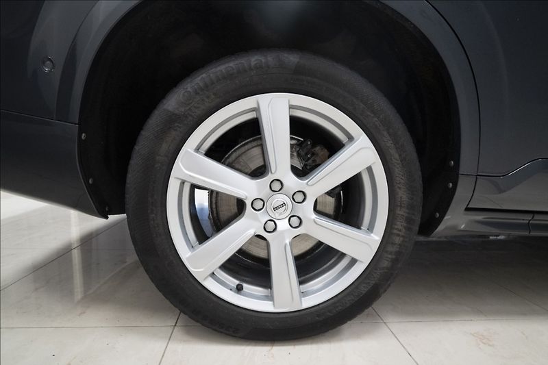 Volvo XC90 2,0 D5 AWD 1. MAJITEL ČR TAŽNÉ - fotka 44 z 44