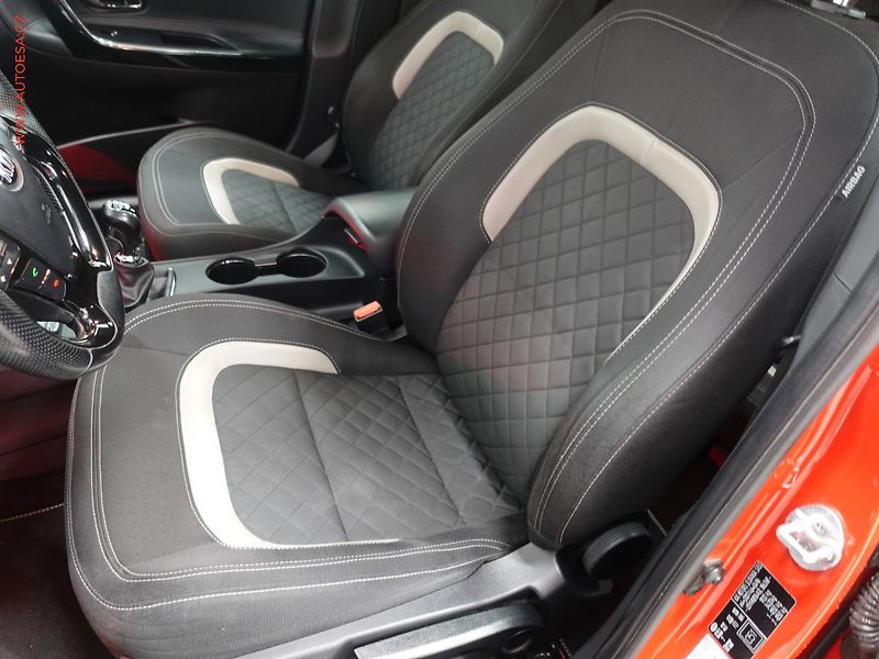Kia Ceed (2016) 1.6 CRDi, 1.maj,ČR, servis - fotka 9 z 22