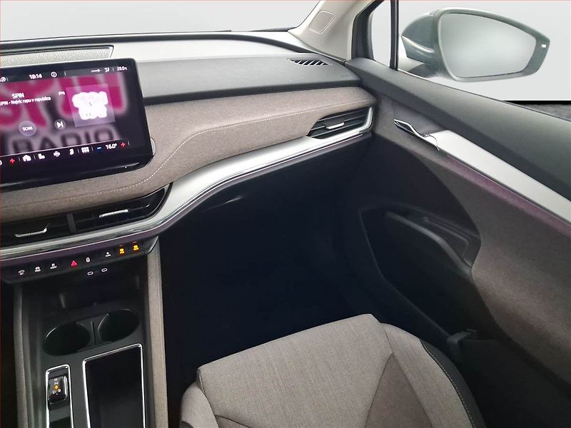 Škoda Enyaq (2021) Sportline 60 (62 kWh), SoH 92% - fotka 8 z 21