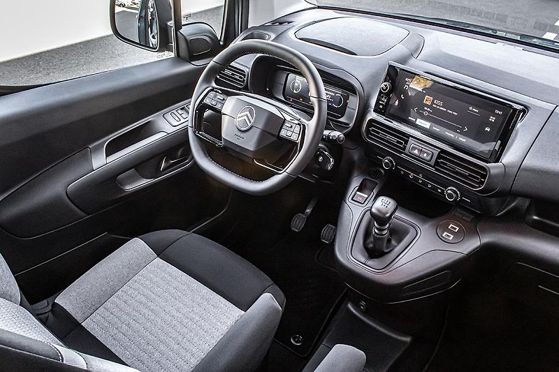 Citroën Berlingo (2026) 1,2 PLUS benzín 110k + STYL - fotka 12 z 20