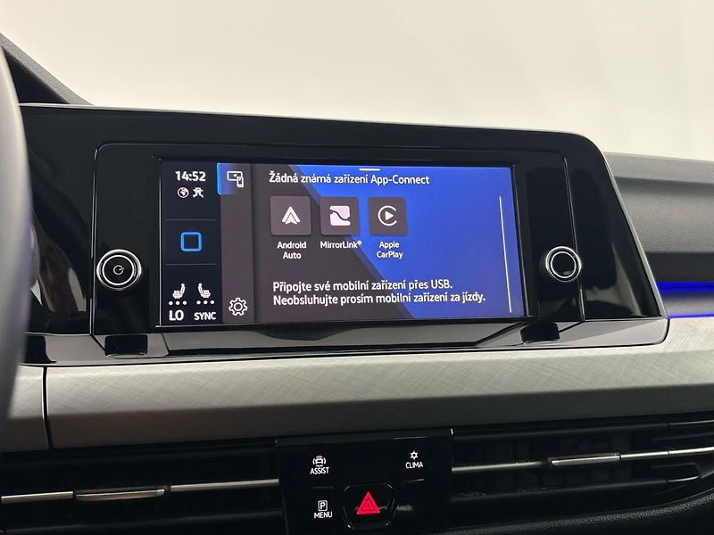 Volkswagen Golf Life - fotka 25 z 28