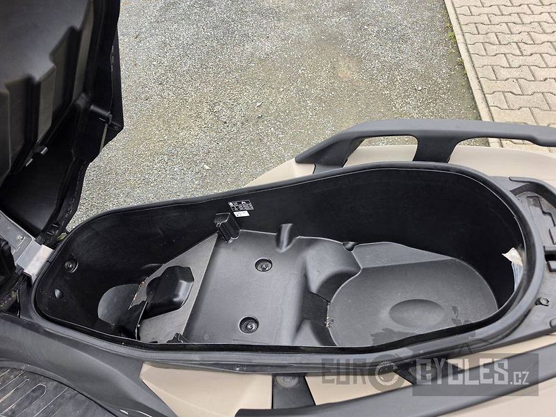 Yamaha Tricity 300 (2023) - fotka 14 z 15
