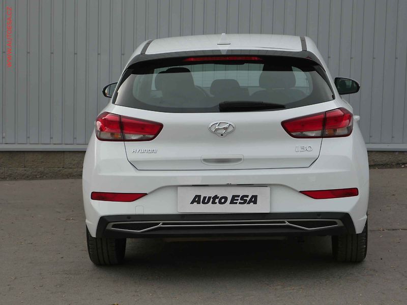 Hyundai i30 (2020) 1.5DPi, ČR, Comfort - fotka 5 z 20