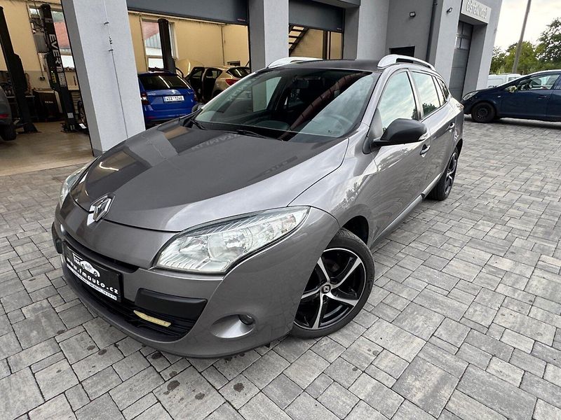 Renault Mégane (2011) 1.6 16V - fotka 2 z 29