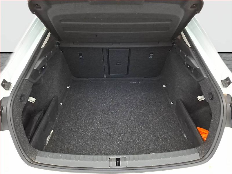 Škoda Octavia (2023) Style 2.0 TDI, Serv.kniha - fotka 13 z 15